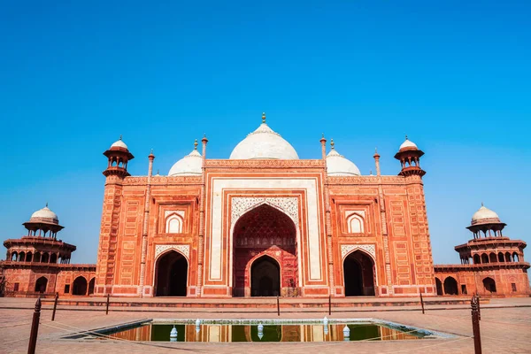 Tac Mahal Dışında Bir Cami Agra Şehrinde Beyaz Mermer Bir — Stok fotoğraf
