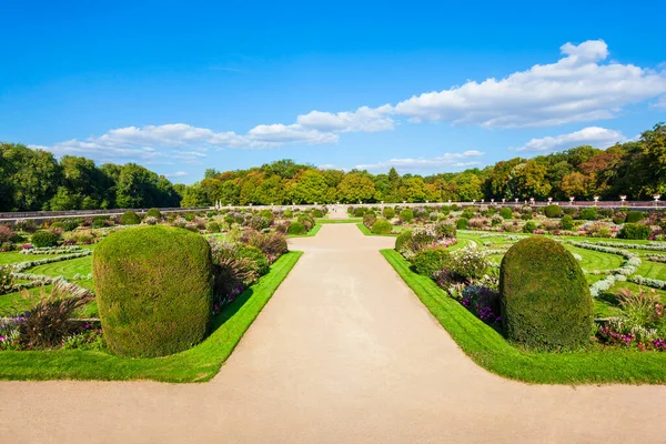 Chateau Chenonceau Garden Francuski Zamek Rozciągający Się Nad Rzeką Cher — Zdjęcie stockowe