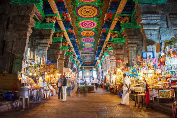 Madurai Índia Março 2012 Pequeno Mercado Lembranças Dentro Templo Meenakshi — Fotografia de Stock