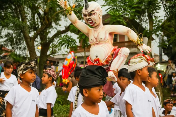 Ubud Bali Marzo 2011 Estatuas Ogoh Ogoh Desfile Ngrupuk Isla — Foto de Stock
