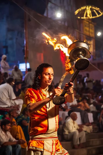 Varanasi India Aprilie 2012 Ganga Aarti Este Ceremonie Desfășurată Pentru — Fotografie, imagine de stoc