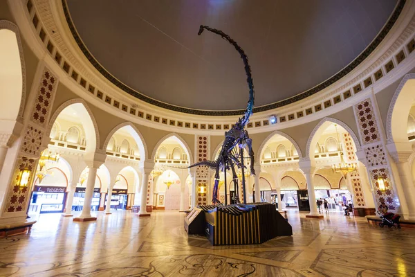 Dubai Emiratos Árabes Unidos Febrero 2019 Estatua Dinosaurio Cerca Del — Foto de Stock