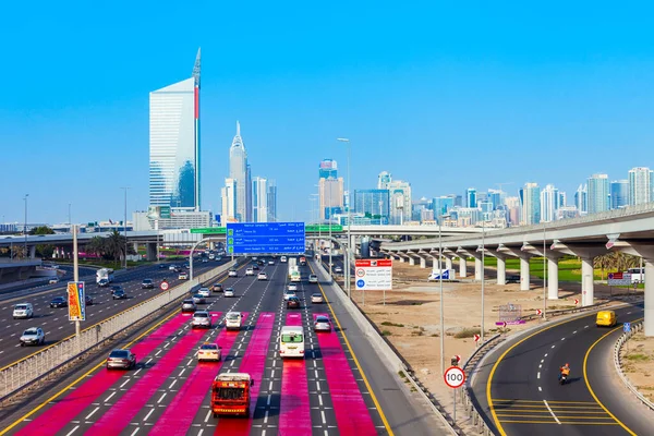 Dubai Emirati Arabi Uniti Febbraio 2019 Sheikh Zayed Highway Trova — Foto Stock