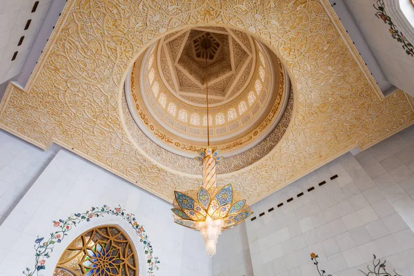Abu Dhabi Uae February 2019 아랍에미리트의 모스크인 셰이크 자이드 그랜드 — 스톡 사진