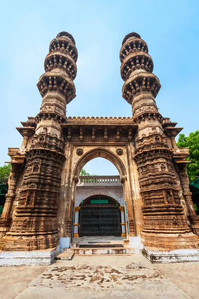 Sidi Bashir清真寺是印度古吉拉特邦艾哈迈达巴德市的一座前清真寺 — 图库照片