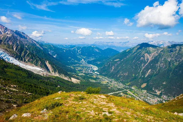 Vista Panorámica Aérea Chamonix Chamonix Mont Blanc Una Comuna Ciudad — Foto de Stock