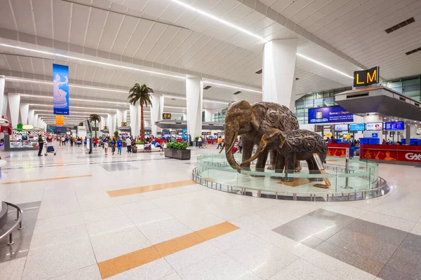 Nueva Delhi India Octubre 2019 Escultura Elefantes Aeropuerto Internacional Indira —  Fotos de Stock