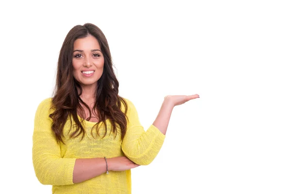 Jovem Bela Mulher Apresentando Seu Produto Isolado Sobre Fundo Branco — Fotografia de Stock