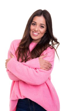 Beyaz arka plan üzerinde genç casual kadın stüdyo çekim