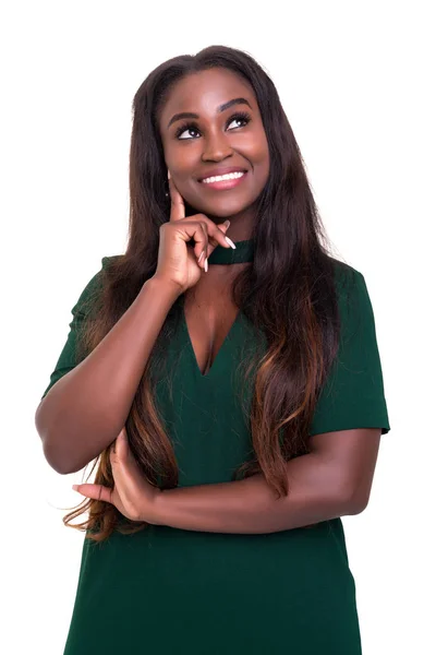 Pensativa Sonriente Mujer Negocios Afroamericana Vestido Verde Mirando Hacia Arriba —  Fotos de Stock