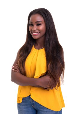 güzel genç Afrikalı kadın üzerinde beyaz izole poz