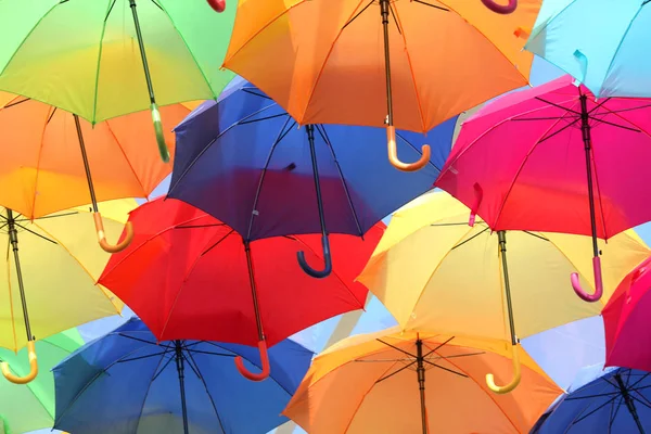 Beaucoup Parasols Colorant Ciel Dans Ville Agueda Portugal — Photo