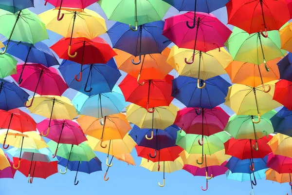 Montones Sombrillas Para Colorear Cielo Ciudad Agueda Portugal — Foto de Stock