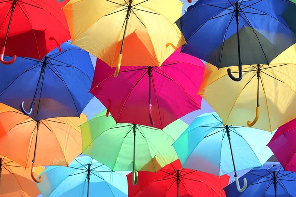 Montones Sombrillas Para Colorear Cielo Ciudad Agueda Portugal — Foto de Stock