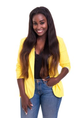 güzel genç Afrikalı kadın üzerinde beyaz izole poz