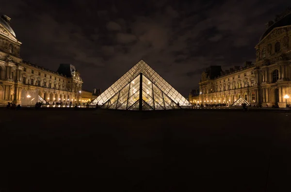 Paris Oktober 2018 Louvren Upplyst Natten — Stockfoto