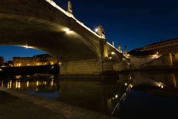 Nightshot Vittorrio Emanuele Köprüsü Roma Talya — Stok fotoğraf