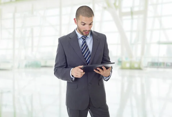 Uomo Affari Che Lavora Con Tablet Ufficio — Foto Stock