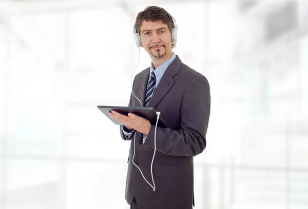 Businessman Tablet Headphones Office — Stock Photo, Image