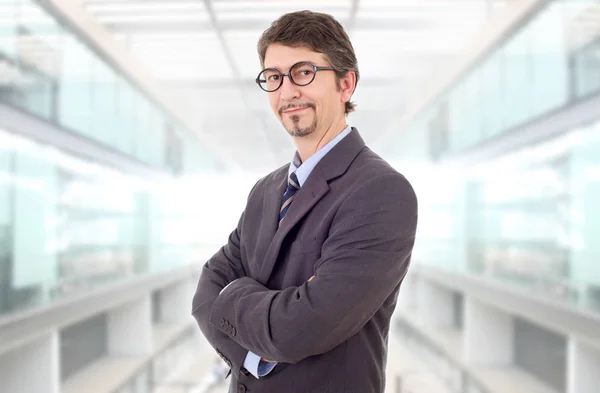 Glücklicher Geschäftsmann Porträt Büro — Stockfoto