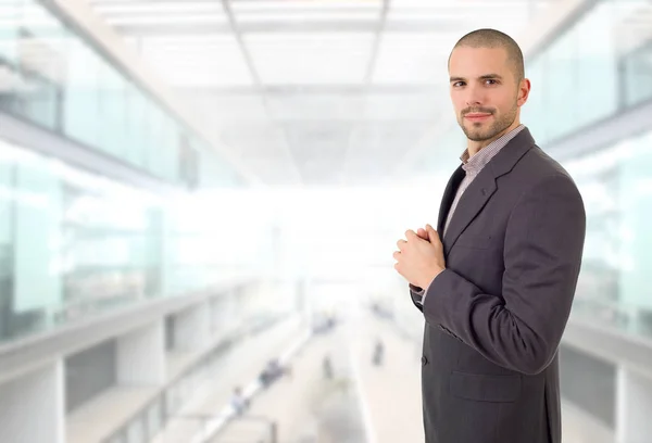 Glücklicher Geschäftsmann Porträt Büro — Stockfoto