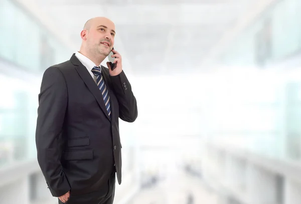 Glad Affärsman Telefon Kontoret — Stockfoto