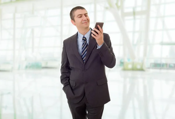 Glücklicher Geschäftsmann Telefon Büro — Stockfoto