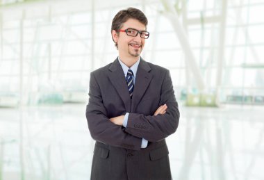 Ofisteki mutlu iş adamı portresi.