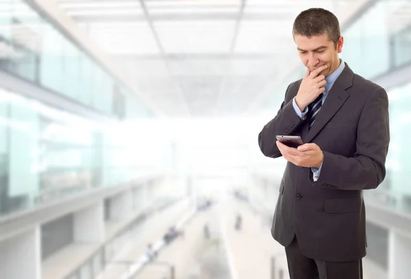 Hombre Negocios Feliz Teléfono Oficina — Foto de Stock