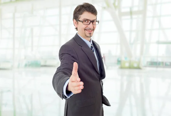 Geschäftsmann Anzug Bietet Büro Die Hand Schütteln — Stockfoto