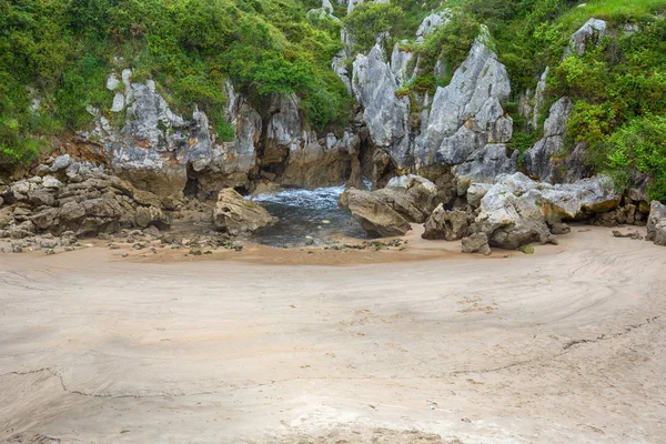 Famous Beach Gulpiyuri Asturias Spain — Stock Photo, Image