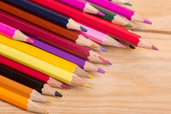 Lápis Coloridos Madeira Sobre Mesa Madeira — Fotografia de Stock