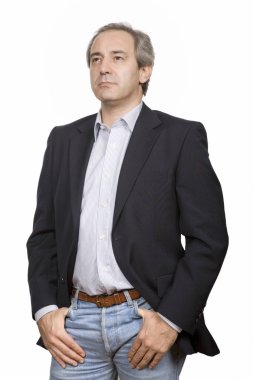 düşünme, üzerinde beyaz izole olgun casual adam