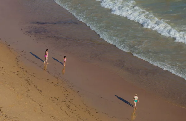 Ludzie Słynnej Plaży Praia Felesia Albufeira Plaża Jest Częścią Słynnej — Zdjęcie stockowe