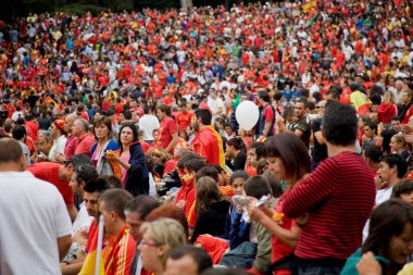 Vigo, İspanya Futbol Dünya Kupası final oyun sırasında İspanyol taraftarları
