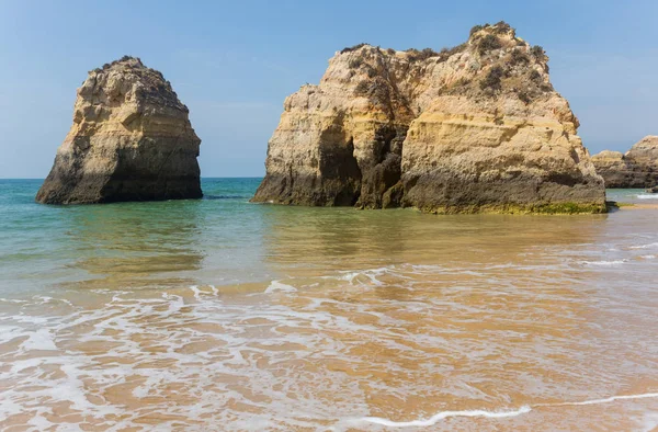 Pláž Praia Rocha Algarve Portugalsko — Stock fotografie