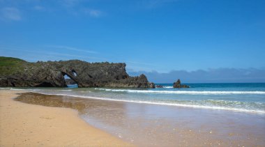 San Antolin, Llanes, Asturias, İspanya plajı.