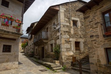 Puebla de Sanabria 'nın eski evleri, Castilla y Leon, İspanya
