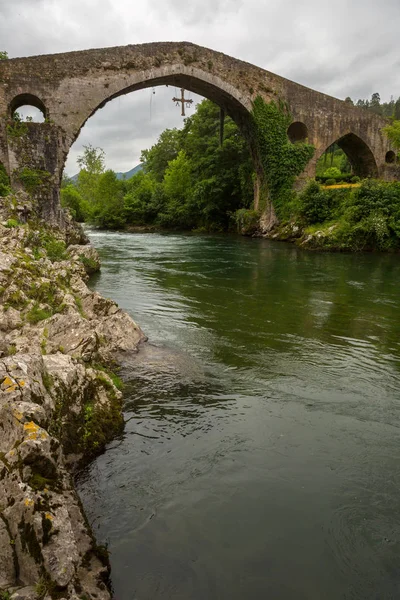 Pont Romain Construit Fin Xiiie Siècle Sur Fleuve Sella Cangas — Photo