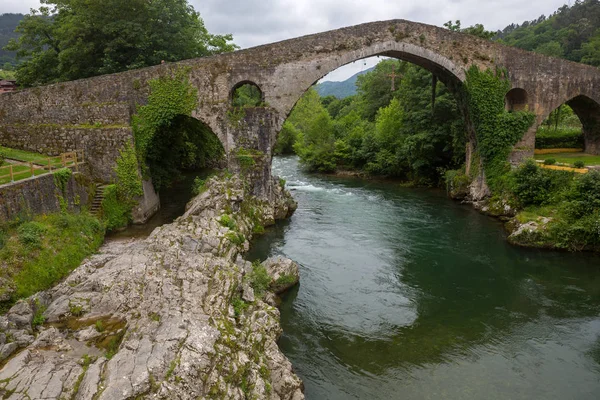 Pont Romain Construit Fin Xiiie Siècle Sur Fleuve Sella Cangas — Photo