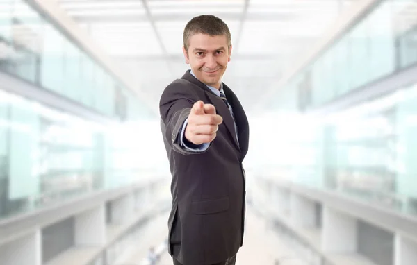 Happy Business Man Pointing Office — Stock Photo, Image
