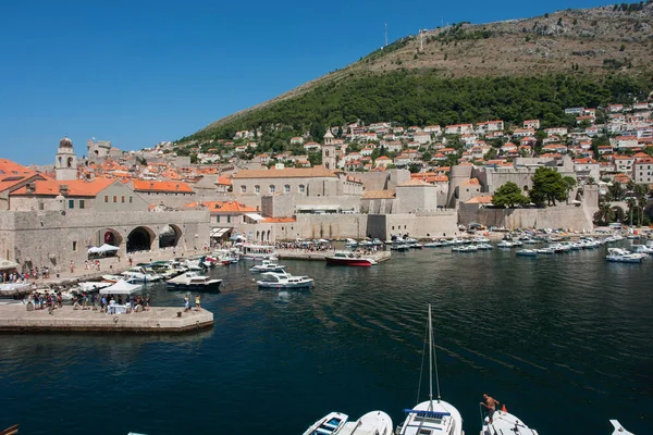 Haven van de oude binnenstad van Dubrovnik — Stockfoto