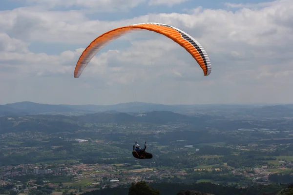 Paragliding Festival Aboua Cup de Caldelas — стокове фото