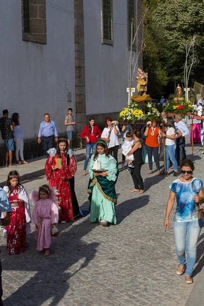 Felvonulás a Senhora da Abadia Portugáliában Amares — Stock Fotó