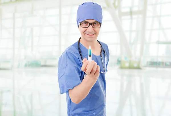 Happy Mad Doctor in het ziekenhuis — Stockfoto