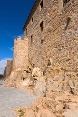 Avila çevreleyen duvar