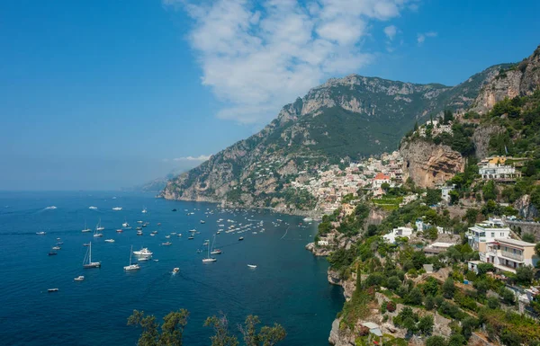 Cidades costeiras em Capri — Fotografia de Stock