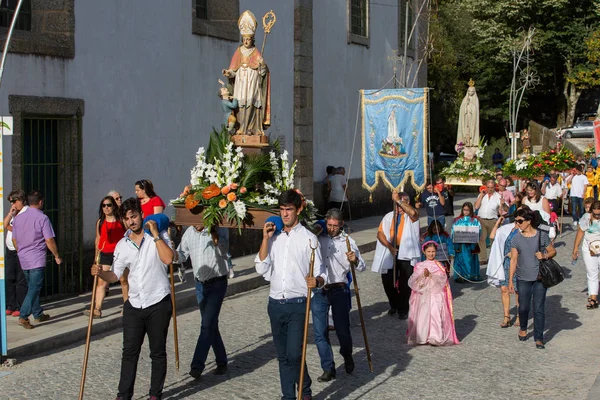 Felvonulás a Senhora da Abadia Portugáliában Amares — Stock Fotó