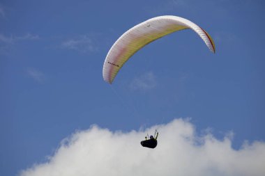 Yamaç Paraşütü Aboua Kupası