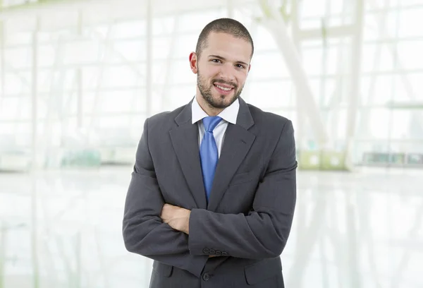 Retrato de homem de negócios no escritório — Fotografia de Stock